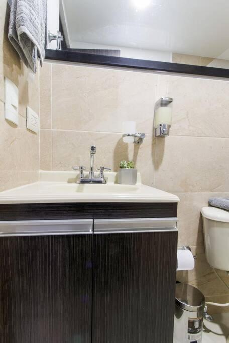 ميديلين Amplio Apartamento En Calasanz - Estadio المظهر الخارجي الصورة
