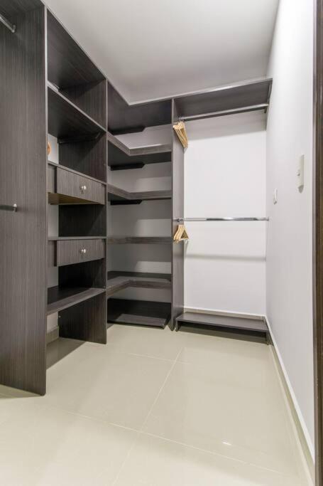 ميديلين Amplio Apartamento En Calasanz - Estadio المظهر الخارجي الصورة